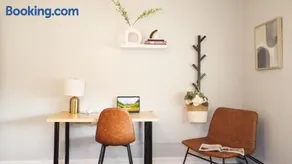 Family-Friendly Retreat 30-Night Minimal - Image 2