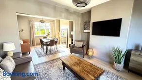 The Marina - 3 Bedroom Luxury Holiday Home - Image 4