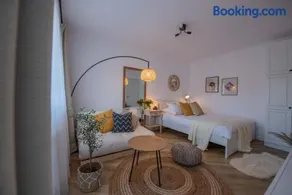 Cozy Little Place - Image 2