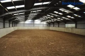The Fox Pod at Nelson Park Riding Centre Ltd GLAMPING POD Birchington, Ramsgate, Margate, Broadstairs, also available we have the Pony Pod and Trailor Escapes converted horse box - Image 5