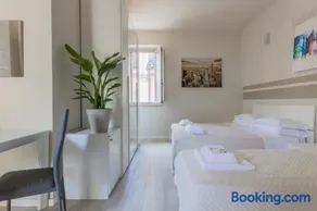 Center Rooms - Image 4