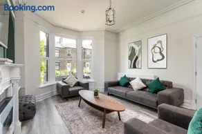 Stunning Skipton House by Yorksha Property - Image 2