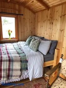 Barmoffity Shepherds Hut - Image 1
