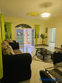 Palm Breeze Villa - Image 1