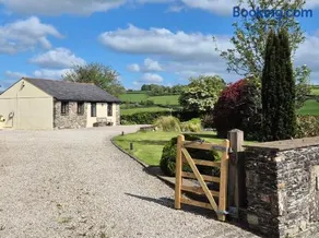 Lovely Little Garden Cottage, Tamar Valley, Cornwall - Image 3