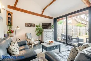 3 Bed in Wood Dalling oc-caba - Image 2