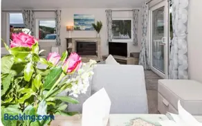 Meadowbank Executive Lodge Pet Friendly Shorefields Country Park, Milford on Sea - Image 4
