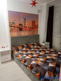 Iasi Jacuzzi Apartment E - Image 2