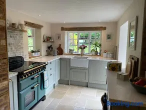 Thatch Cottage Singleton 2 miles from Goodwood - Image 5