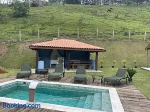 Maravilhoso sítio com piscina e churrasqueira - Image 2