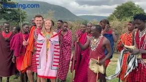 Maasai village home stay - Image 5