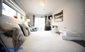 13 Matheson Place - Image 4