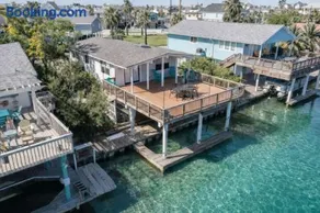 Waterfront 2BR and Den with Boat Dock - Image 1