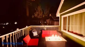 The Wildflower Cottage with AC Firepit with BBQ! - Image 3