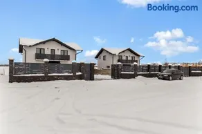 D&M Family Residence Bran 1 - Image 2