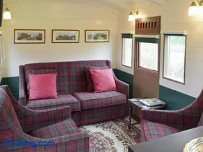 Wilby Halt-Ukc712 - Image 1