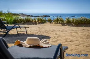 Sandoa Residence - Beachfront - Image 2