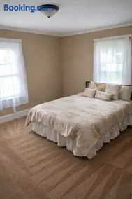 Kings Mountain Cozy Cottage - Image 4