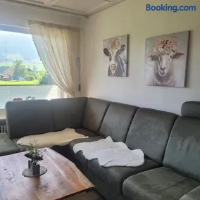 Uschi's Steinröschen mit Hallenbad und Sauna - Image 2