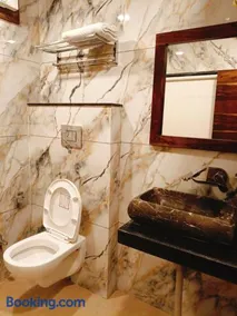 Mangal Mountain View Hotel - Image 4