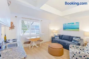 Newly remodeled 8-steps to sand path of Beach! - Image 4