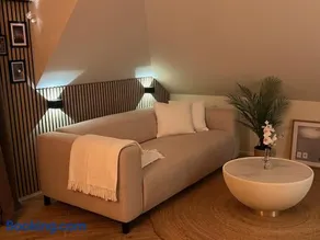 Palazzo Moni - Modernes Studio in der Nähe der Therme mit Balkon & Parkplatz - Image 2