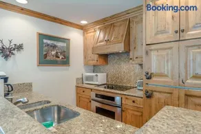 Greyhawk Condo 10 - Image 3