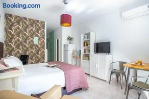 Sunterrace Loft-Triana's Star, 10' from city center! - Image 5