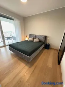 Luxury apt with Panoramic Terrace and Skyline View - Image 2