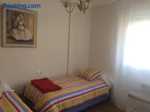 APARTAMENTO CON TERRAZA Y JARDÍN EN BAKIO - Image 5