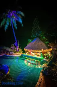 Pirates Bay Resort & Spa - Image 2
