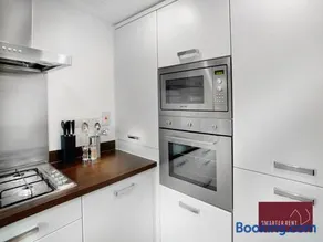Bracknell 2 Bedroom House Garden Parking - Image 4