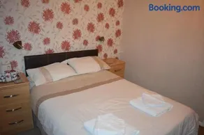 The Sefton Hotel - Image 1