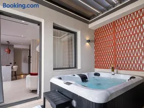 Space Row Exclusive Residences - Image 4
