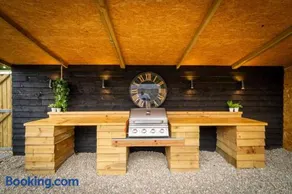 The Cabin - Image 3