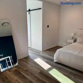 Guesthouse - Image 2