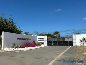Villa Gomez Retreat - Image 5