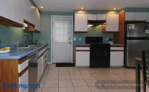 Private Room with Work Station - Image 2