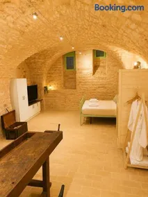 Suite in Pietra con Sauna nel Cuore di Spello - Image 3