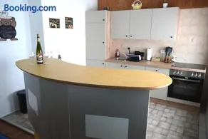 Moderne offene Wohnung - Image 2