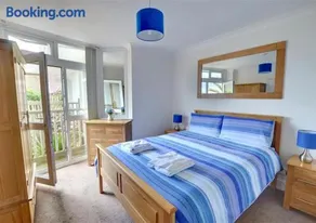 Bay View - Image 4