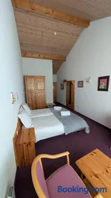 La Cascade - Image 2