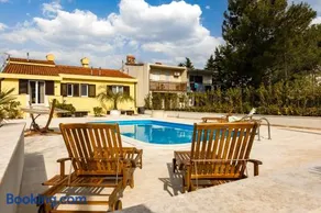 Holiday Home PUNAT OASIS with breathtaking Sunset & Sea View - Image 2