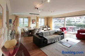Fairway Apartment - Image 1