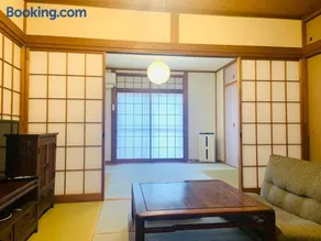 Yokohama HY House - Image 1