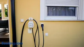 LuxVil Balaton Private Pool Holiday Home - Image 2