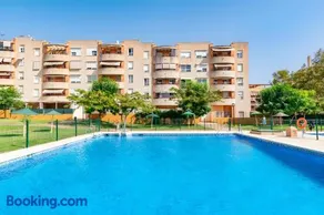 Apartment In Teatinos - Image 1