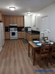 "Sage-3" Beautiful, comfortable 3 bedroom home in Rialto with AC and laundry - Image 3