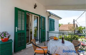 2 Bedroom Stunning Apartment In Osobljava - Image 2