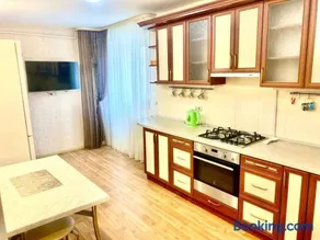 Apartment near the center Затишна квартира в центрі - Image 3